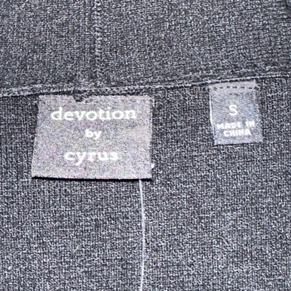 New with tags Cyrus black super soft cardigan dinner jacket sweater oversized - Picture 2 of 8